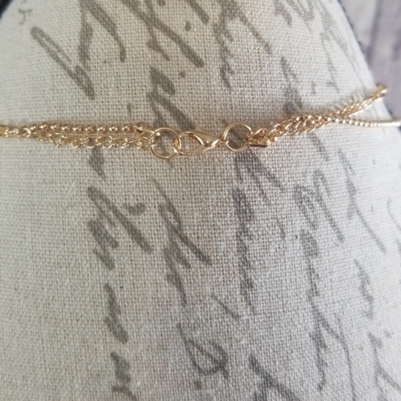 Multicolored rhinestone elephant necklace - Picture 6 of 6